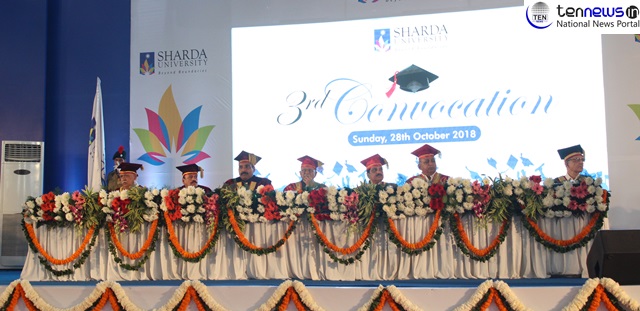 शारदा विश्वविद्यालय के दीक्षांत समारोह में 3895 छात्रों को प्रदान की गई उपाधियां