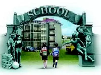 नोएडा स्कूल हादसे के बाद जेवर में 12 अवैध रूप से चल रहे स्कूलों को कराया गया बंद