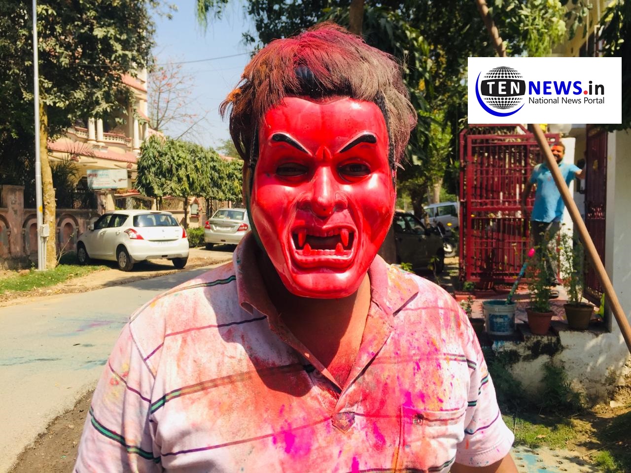 Greater Noida People Live Holi Playing - Photo Highlights